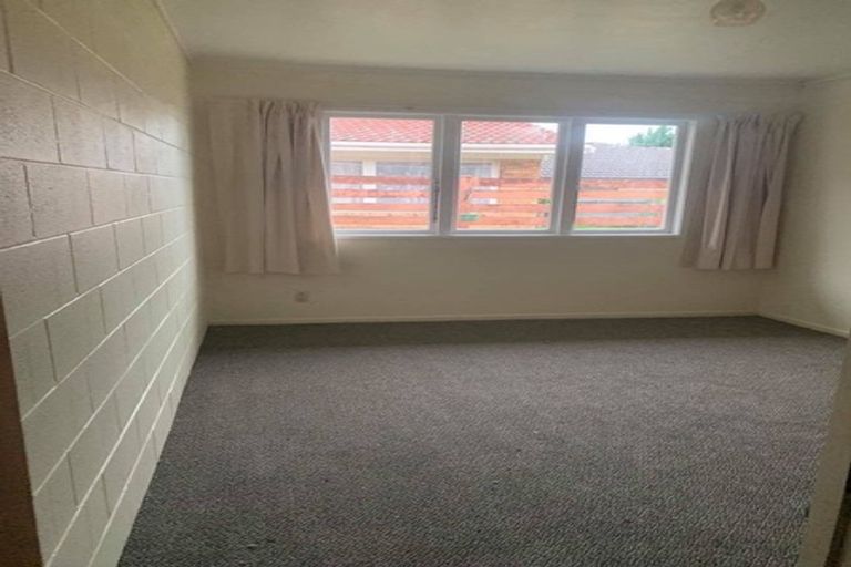 Photo of property in 3 Norman Spencer Drive, Papatoetoe, Auckland, 2104