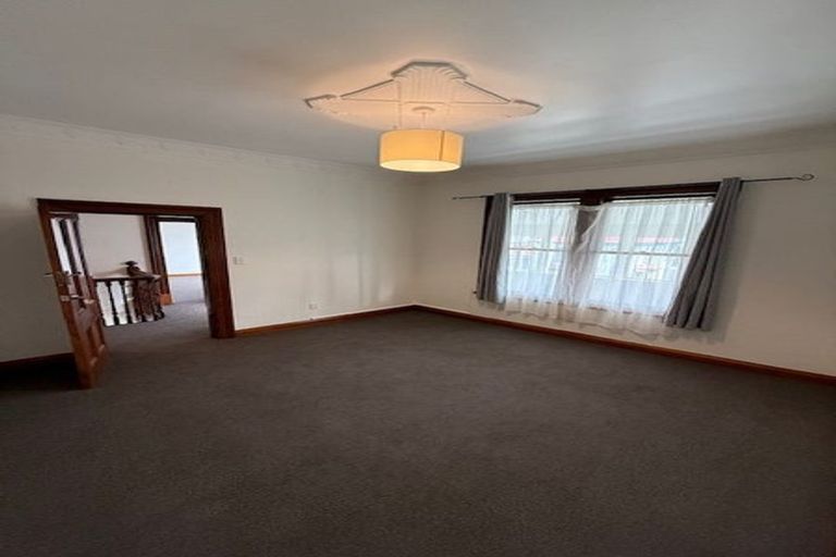 Photo of property in 1/27 Brougham Street, Mount Victoria, Wellington, 6011