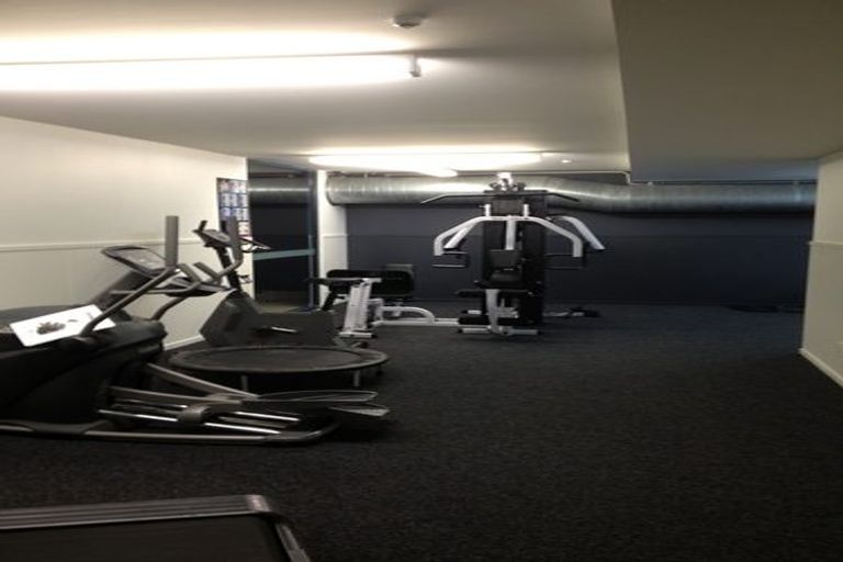 Photo of property in Luxford Villas, 116/72 Herald Street, Berhampore, Wellington, 6023