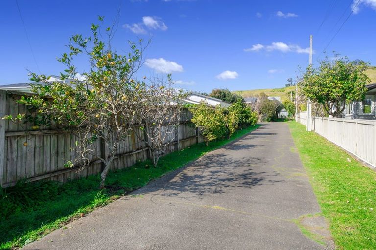 Photo of property in 1/37a Mcintyre Road, Mangere Bridge, Auckland, 2022