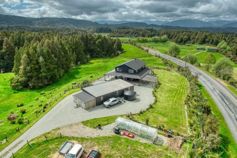 Photo of property in 147 Lake Kaniere Road, Blue Spur, Hokitika, 7811