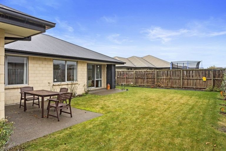 Photo of property in 5 Awa Place, Rangiora, 7400