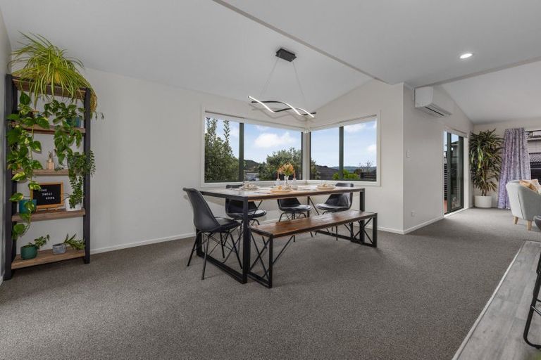 Photo of property in 42f James Cook Drive, Whitby, Porirua, 5024