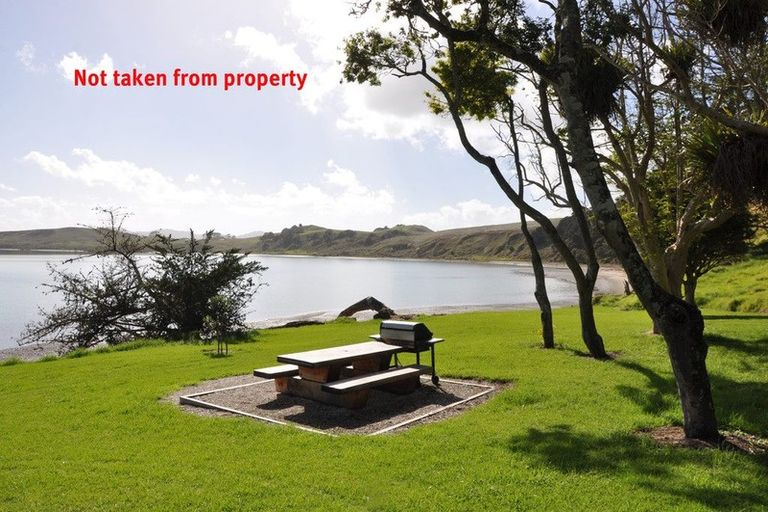 Photo of property in 66 Manu Drive, Kaiwaka, 0573
