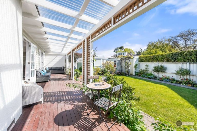 Photo of property in 16 Myrtle Street, Hutt Central, Lower Hutt, 5010