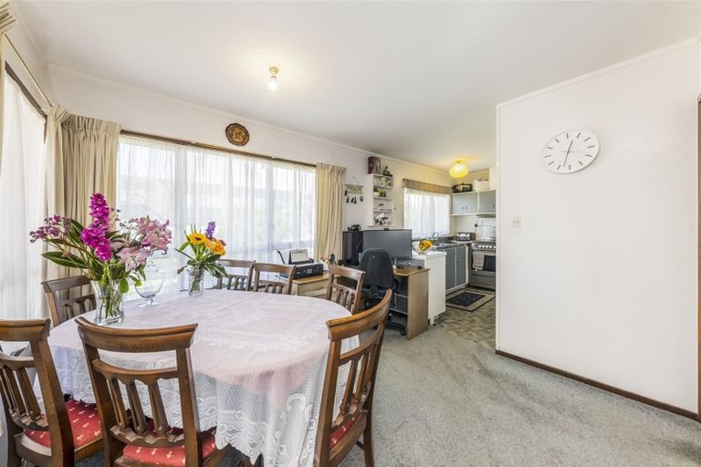 Photo of property in 1/11 Queen Street, Papakura, 2110