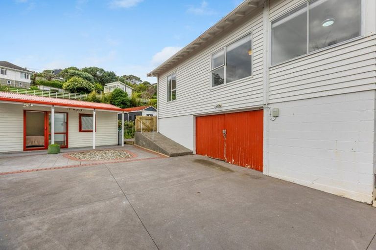 Photo of property in 13 Bracken Street, New Plymouth, 4310