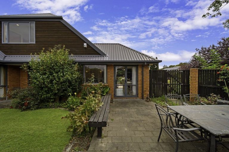 Photo of property in 7 Fuchsia Place, Halswell, Christchurch, 8025