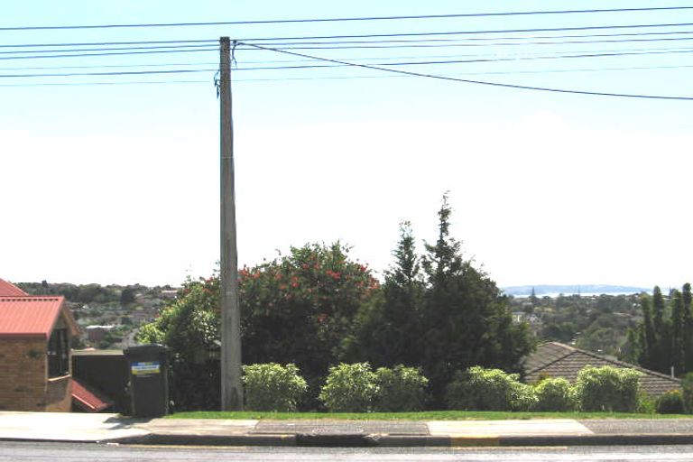 Photo of property in 2/59 Carlisle Road, Torbay, Auckland, 0630