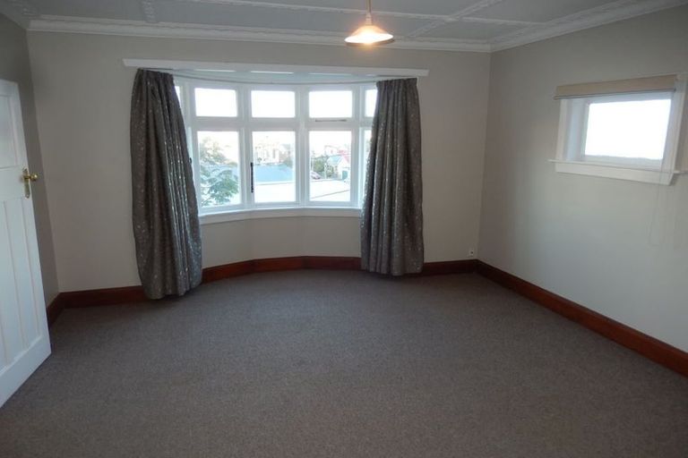 Photo of property in 20 Queens Drive, Kilbirnie, Wellington, 6022