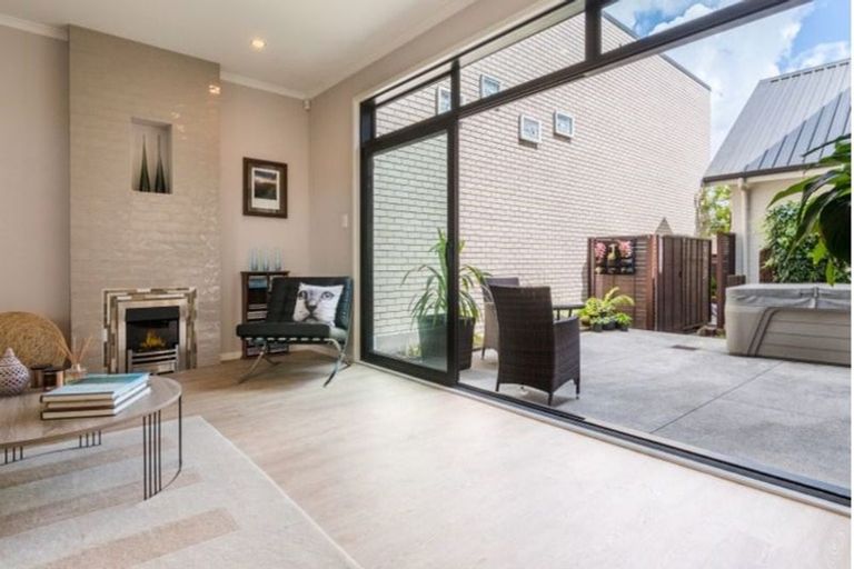 Photo of property in 68 Buckley Avenue, Hobsonville, Auckland, 0616