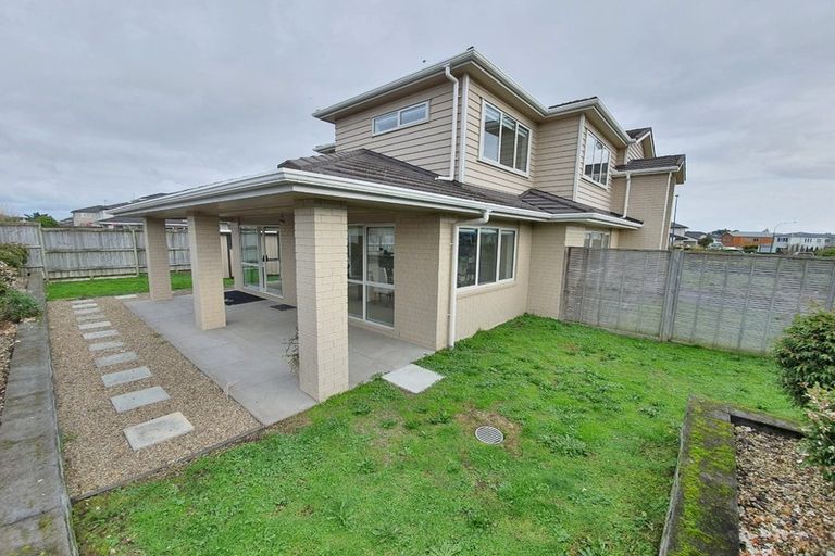 Photo of property in 99 Bayvista Drive, Karaka, Papakura, 2113