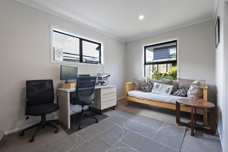 Photo of property in 32 Varsity Heights, Fitzherbert, Palmerston North, 4410