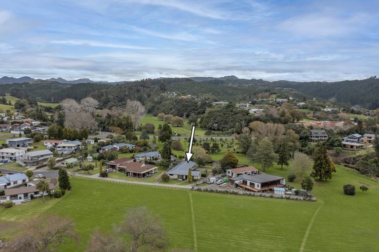 Photo of property in 128 Patiki Place, Whangamata, 3620