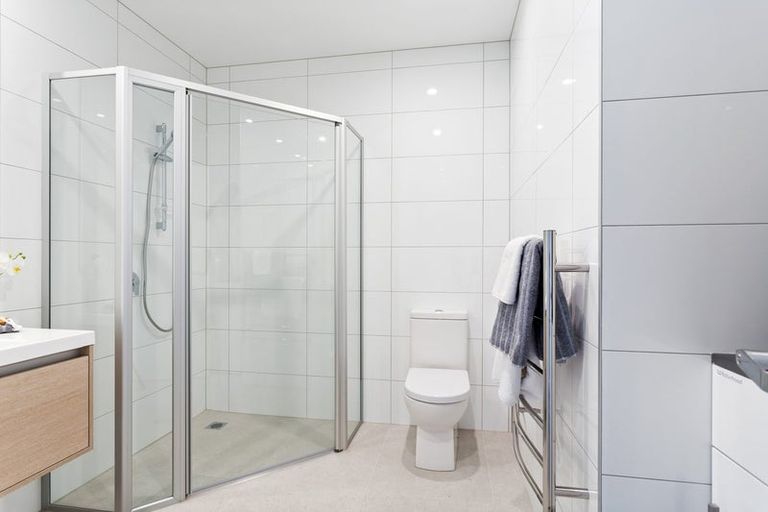 Photo of property in 21 Periko Way, Takanini, 2112