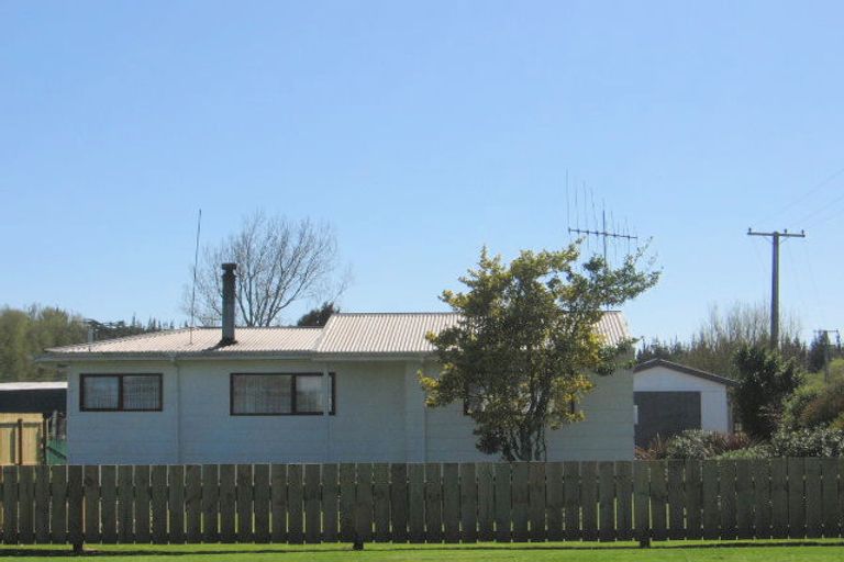 Photo of property in 63 Norbiton Road, Foxton, 4814