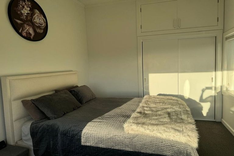 Photo of property in 25 Sugarloaf Road, Brooklyn, Wellington, 6021