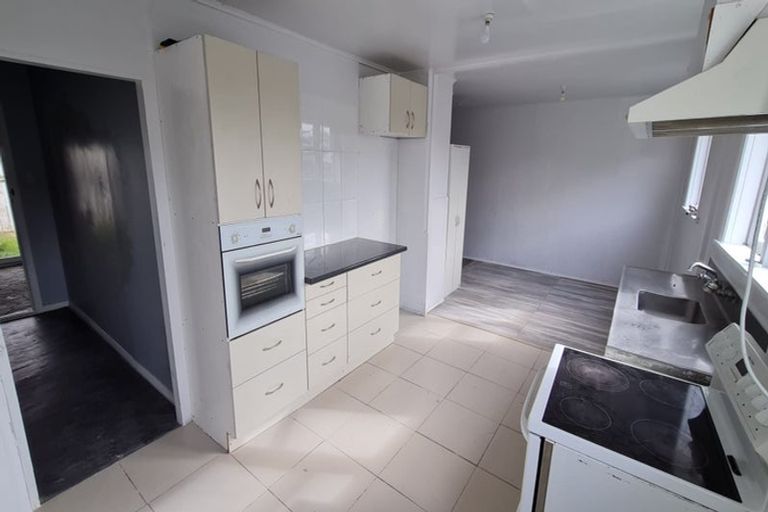 Photo of property in 52 Bell Street, Tawa, Wellington, 5028