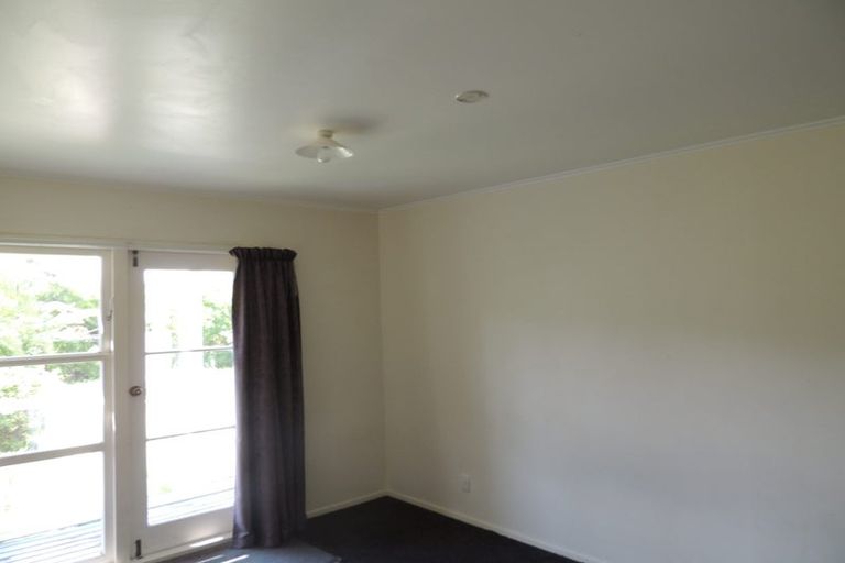Photo of property in 15 August Street, Stokes Valley, Lower Hutt, 5019