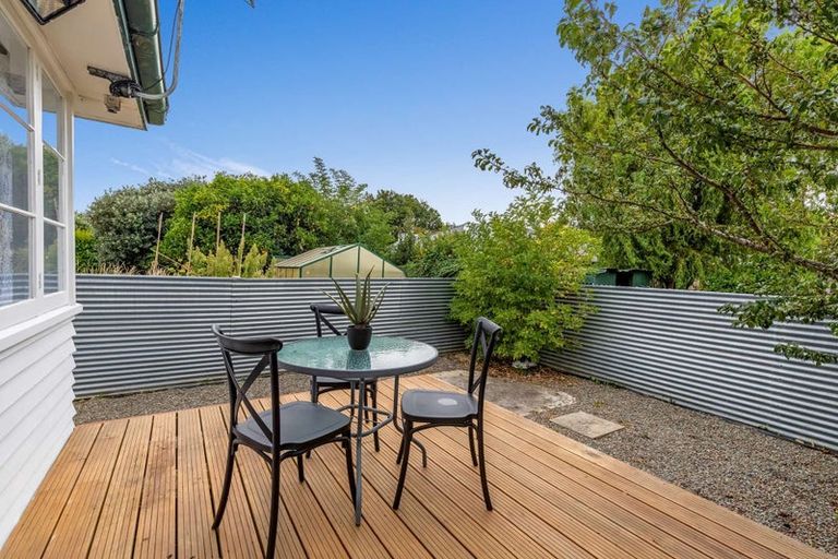 Photo of property in 1d Hendon Place, West End, Palmerston North, 4412