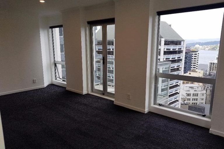 Photo of property in Terrace Heights Apartments, 10e/163 The Terrace, Wellington Central, Wellington, 6011