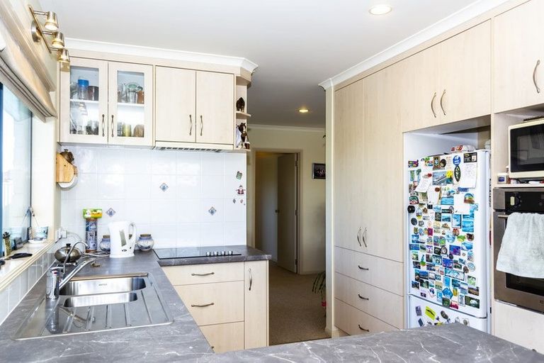 Photo of property in 32 Dillon Drive, Bell Block, New Plymouth, 4312