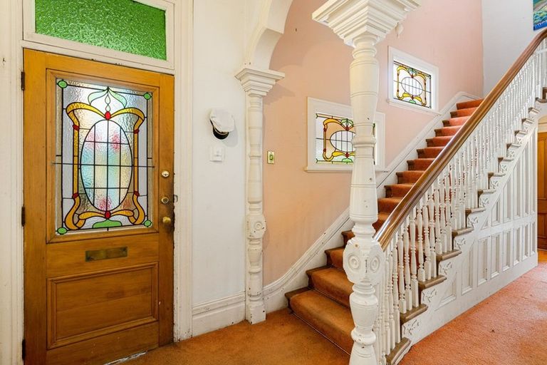 Photo of property in 126 Vauxhall Road, Narrow Neck, Auckland, 0624