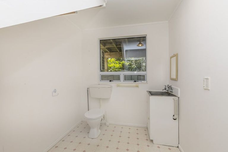 Photo of property in 3a Oldham Way, Crofton Downs, Wellington, 6035