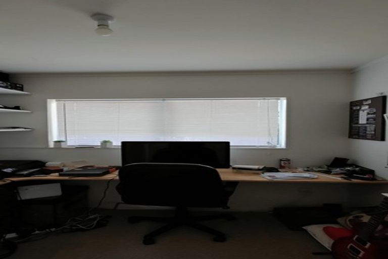 Photo of property in 74 Birdwood Road, Swanson, Auckland, 0612