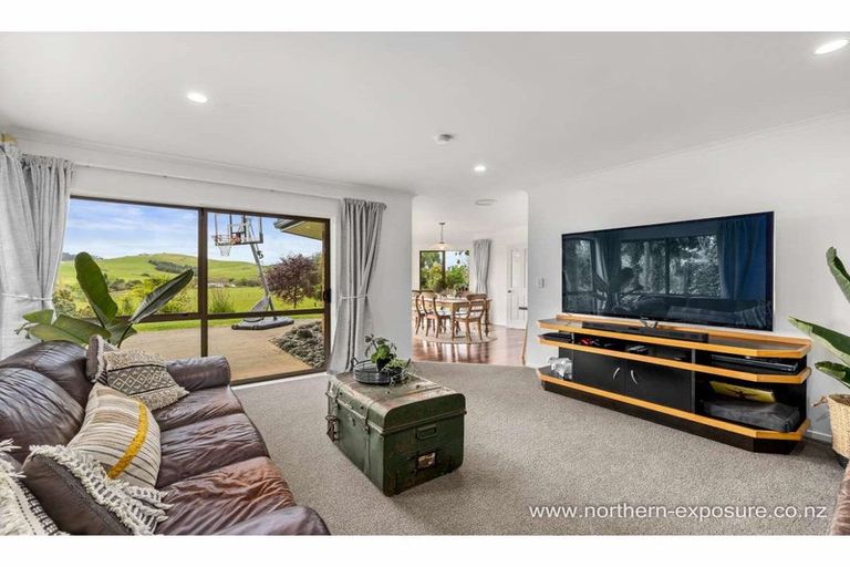 Photo of property in 621b Puketona Road, Haruru, 0204