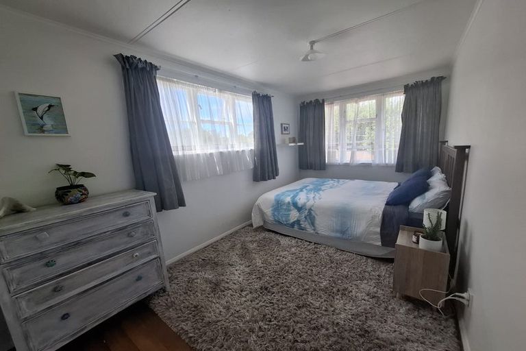 Photo of property in 22 Glenpark Avenue, Frankleigh Park, New Plymouth, 4310