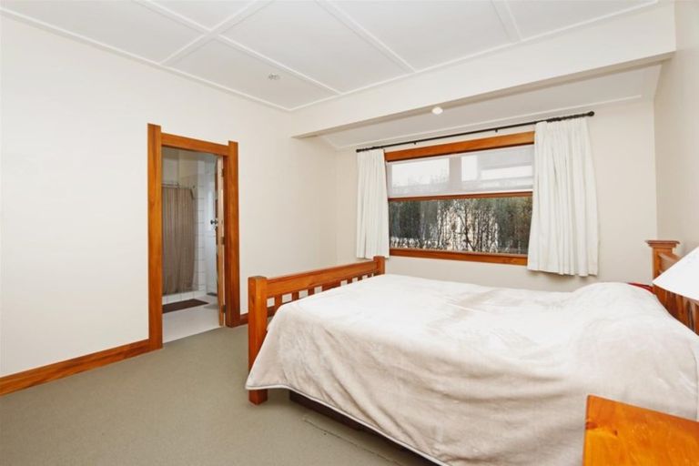 Photo of property in 5 Layard Street, Opunake, 4616