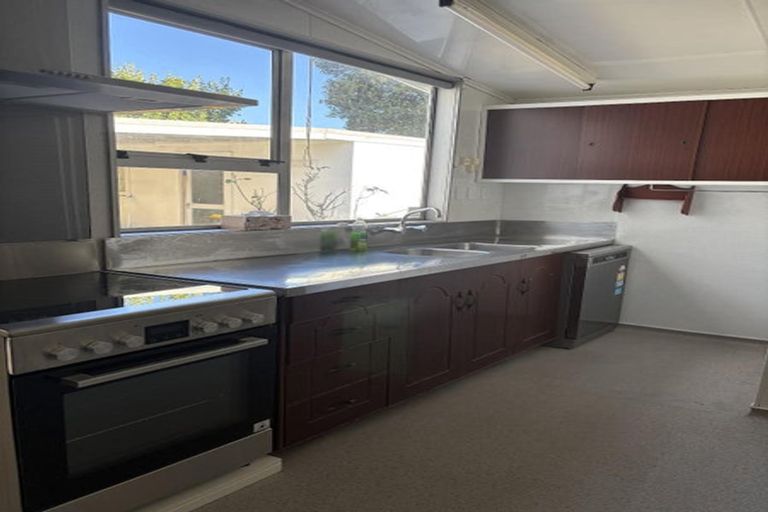 Photo of property in 102 Constable Street, Newtown, Wellington, 6021