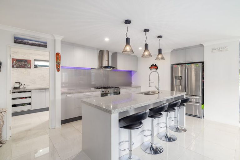 Photo of property in 250 Mairehau Road, Burwood, Christchurch, 8083