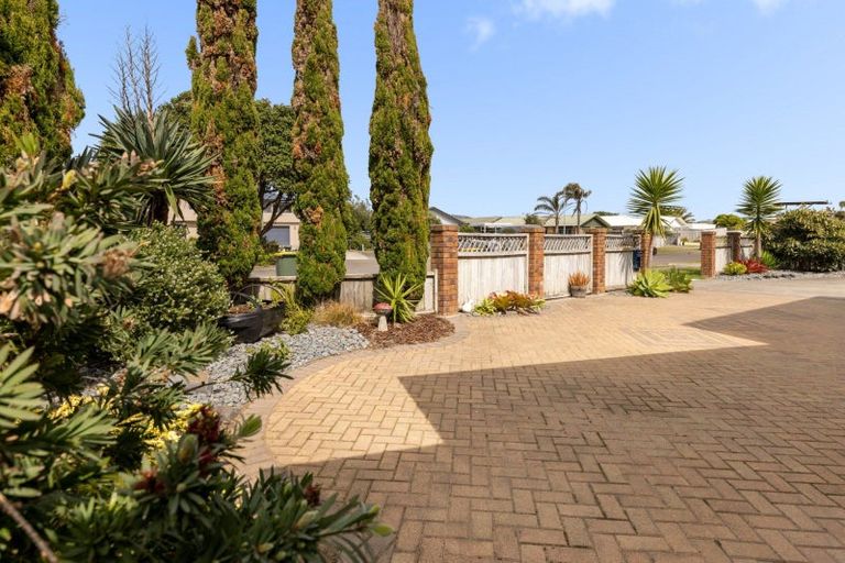 Photo of property in 13 Manuera Place, Ohope, 3121