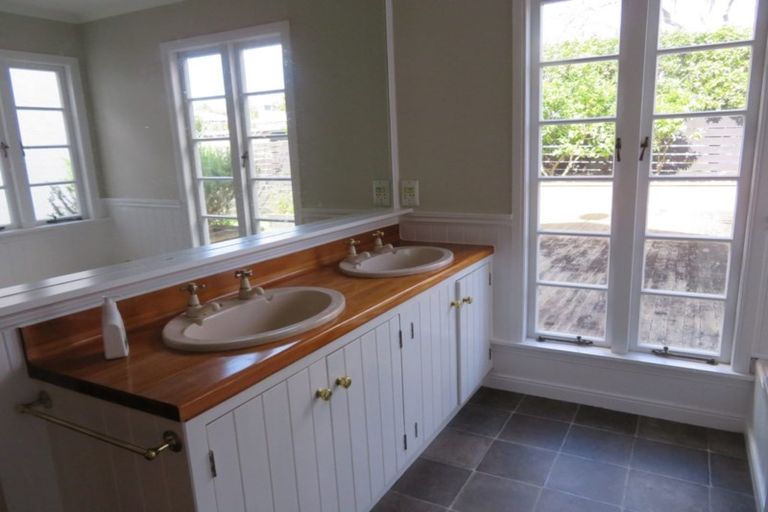 Photo of property in 16a Clifton Road, Hauraki, Auckland, 0622