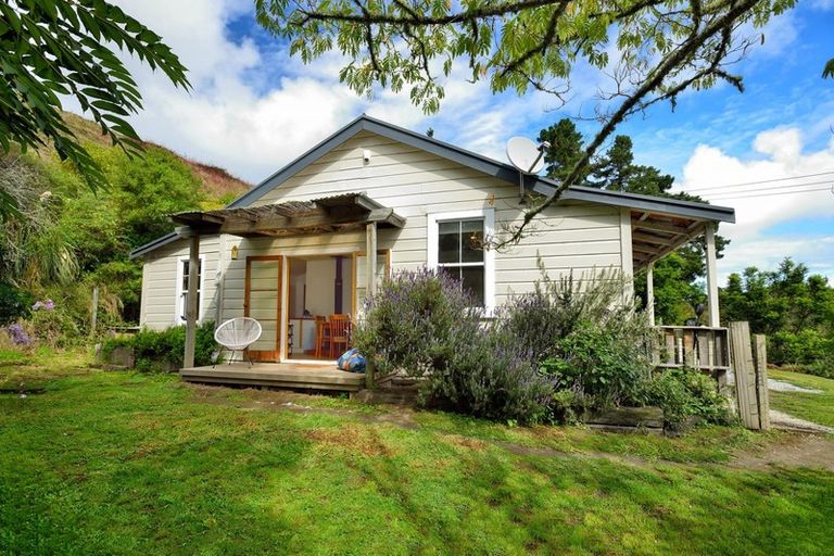 Photo of property in 83 Darwin Road, Outer Kaiti, Gisborne, 4010