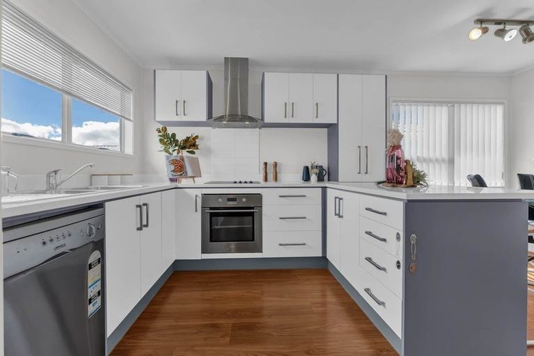 Photo of property in 39 Zelda Avenue, Clover Park, Auckland, 2023