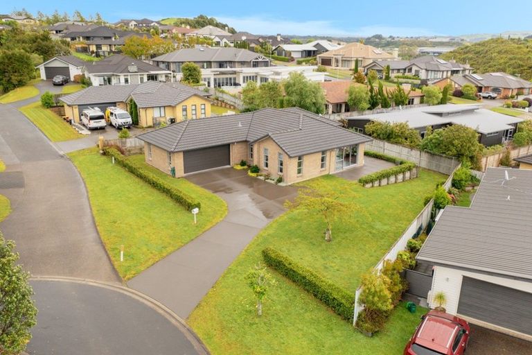 Photo of property in 6 Crater Close, Pyes Pa, Tauranga, 3112