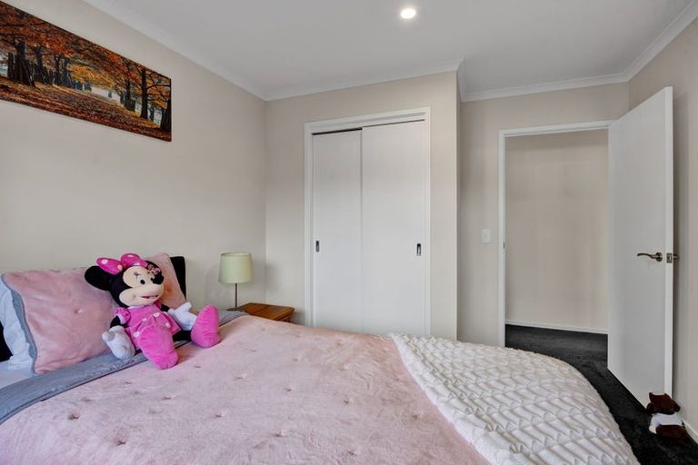 Photo of property in 13 Karaka Street, Merrilands, New Plymouth, 4312