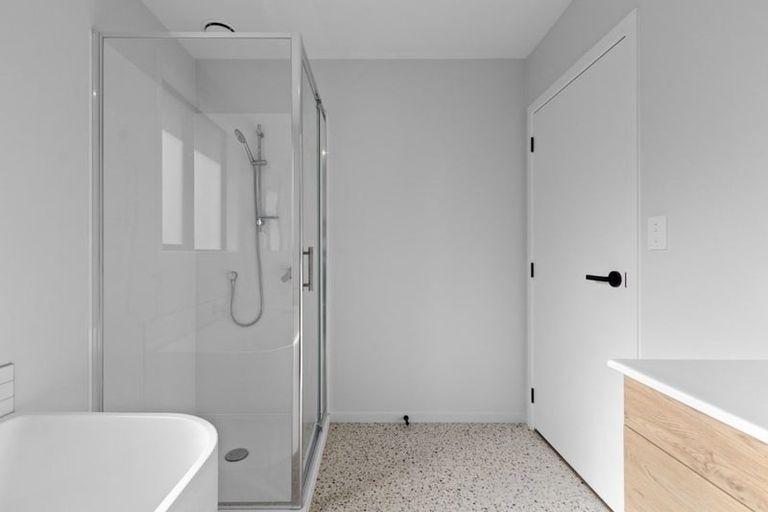 Photo of property in 5 Whakahaumako Road, Leamington, 3495