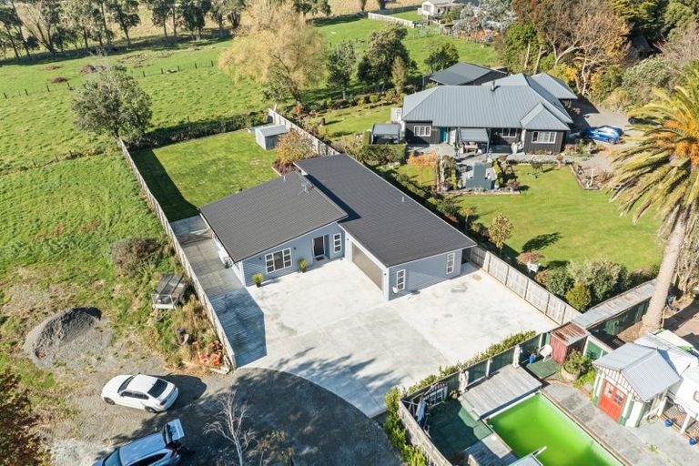 Photo of property in 83a Pukepapa Road, Marton, 4710