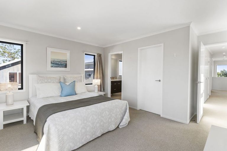 Photo of property in 1 Saltmarsh Road, Hobsonville, Auckland, 0616