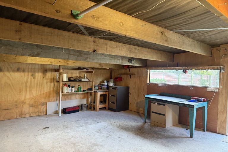 Photo of property in 3 Bluff Street, Coalgate, 7673