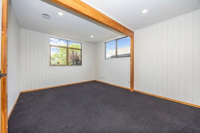 Photo of property in 50 Poaka Avenue, Dinsdale, Hamilton, 3204