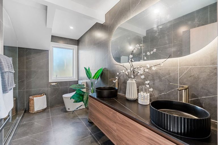 Photo of property in 9c Olwyn Place, Greenhithe, Auckland, 0632