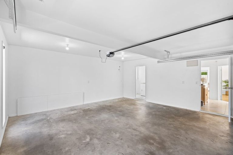 Photo of property in 2/97 Clyde Road, Ilam, Christchurch, 8041