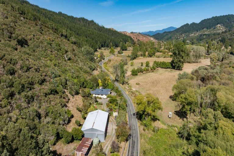 Photo of property in 411 Motueka Valley Highway, Motueka, 7196