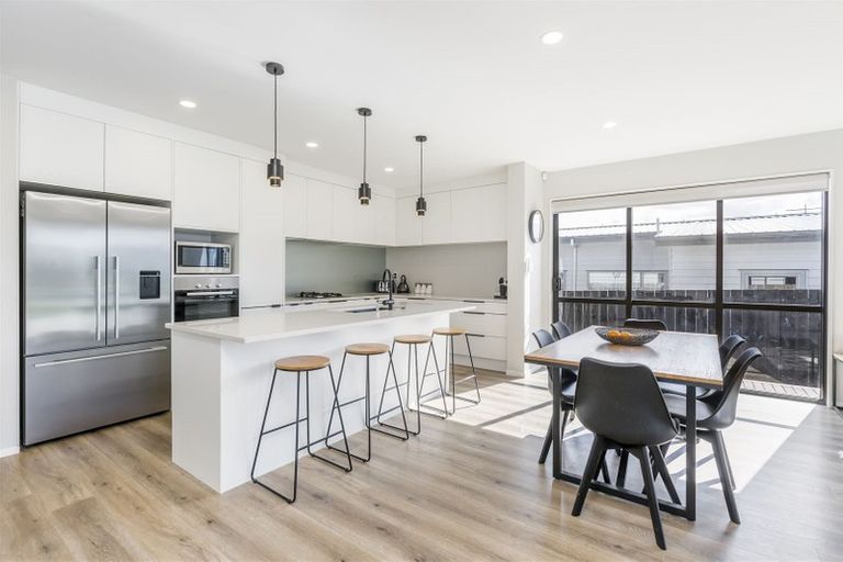 Photo of property in 106 Parkview Drive, Gulf Harbour, Whangaparaoa, 0930