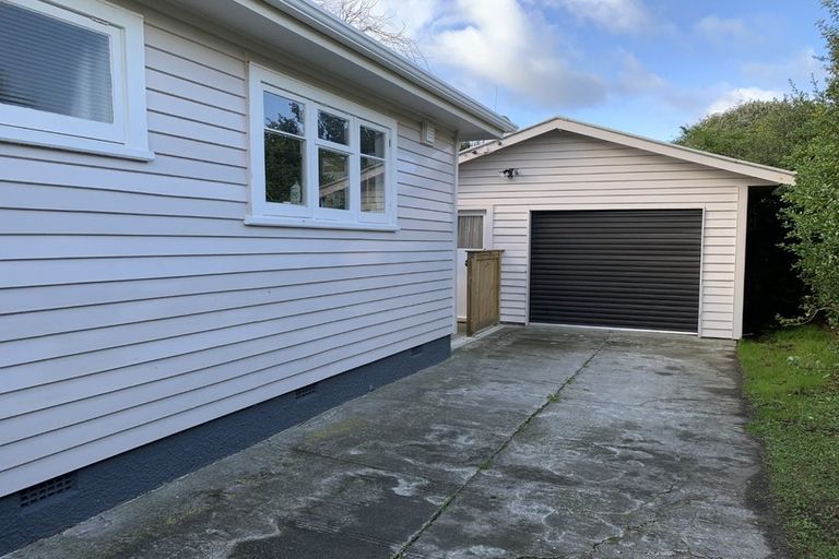 Photo of property in 32 Atmore Avenue, Otaki, 5512